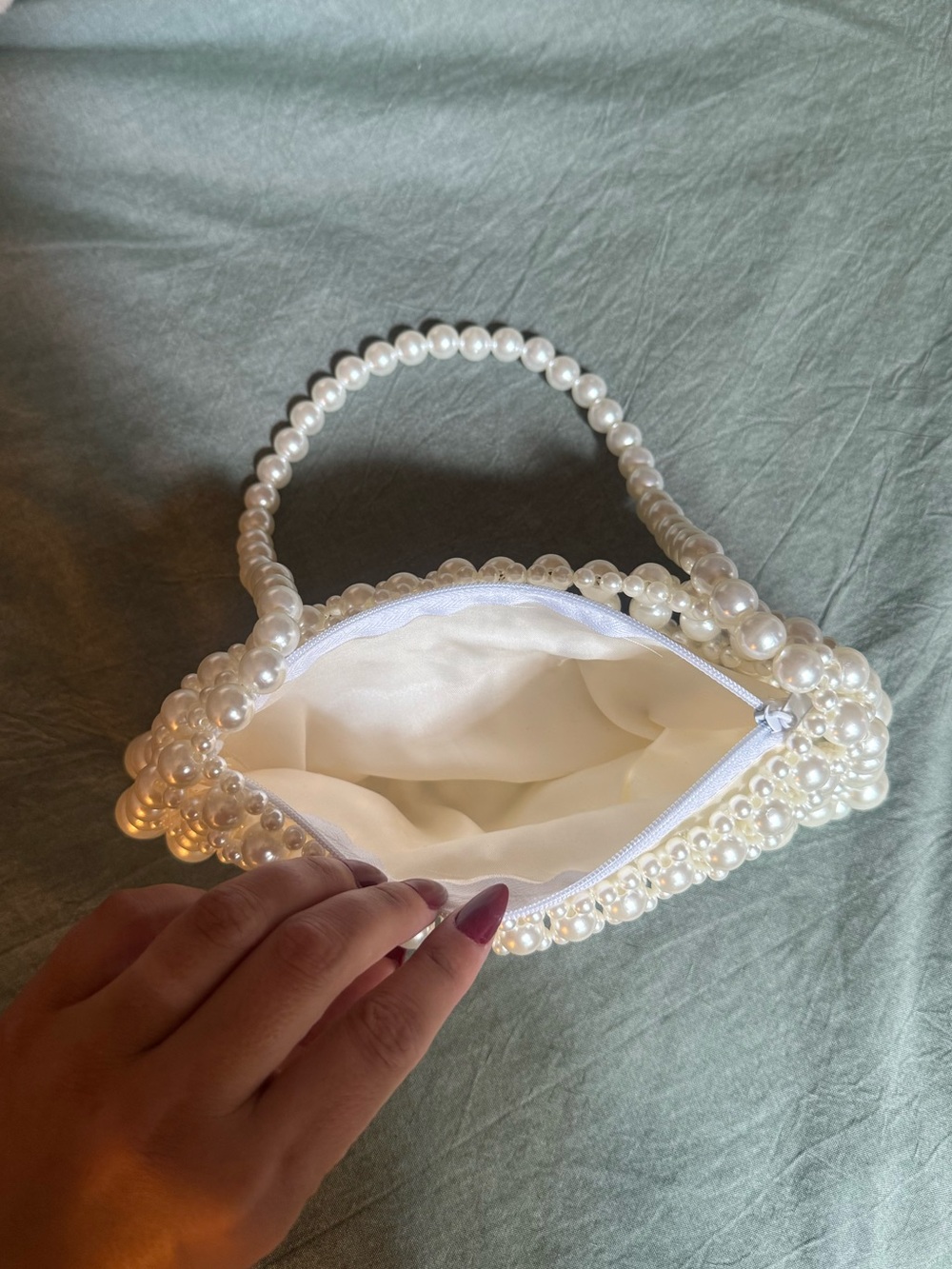 Bridal Pearl Shoulder Bag - Picture 2 of 7